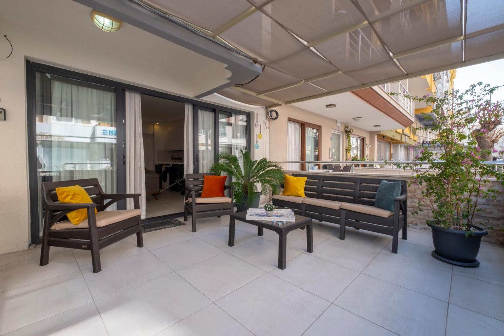 Ezgi'S Apartment With Terrace In Marmaris Exterior foto
